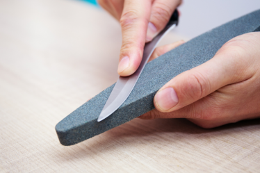 Points of Caution for Sharpening Different Types of Knives